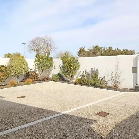 فيلة La Des Flots *