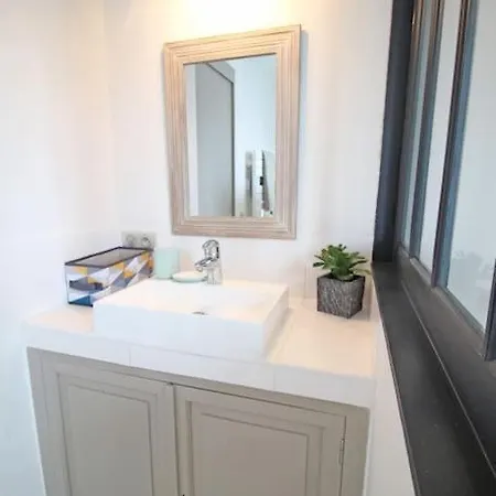 La Des Flots فيلة مدينة لا فلوت